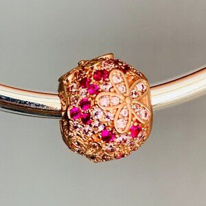 NEW authentic pandora pink pave daisy flower charm / pandora bracelet